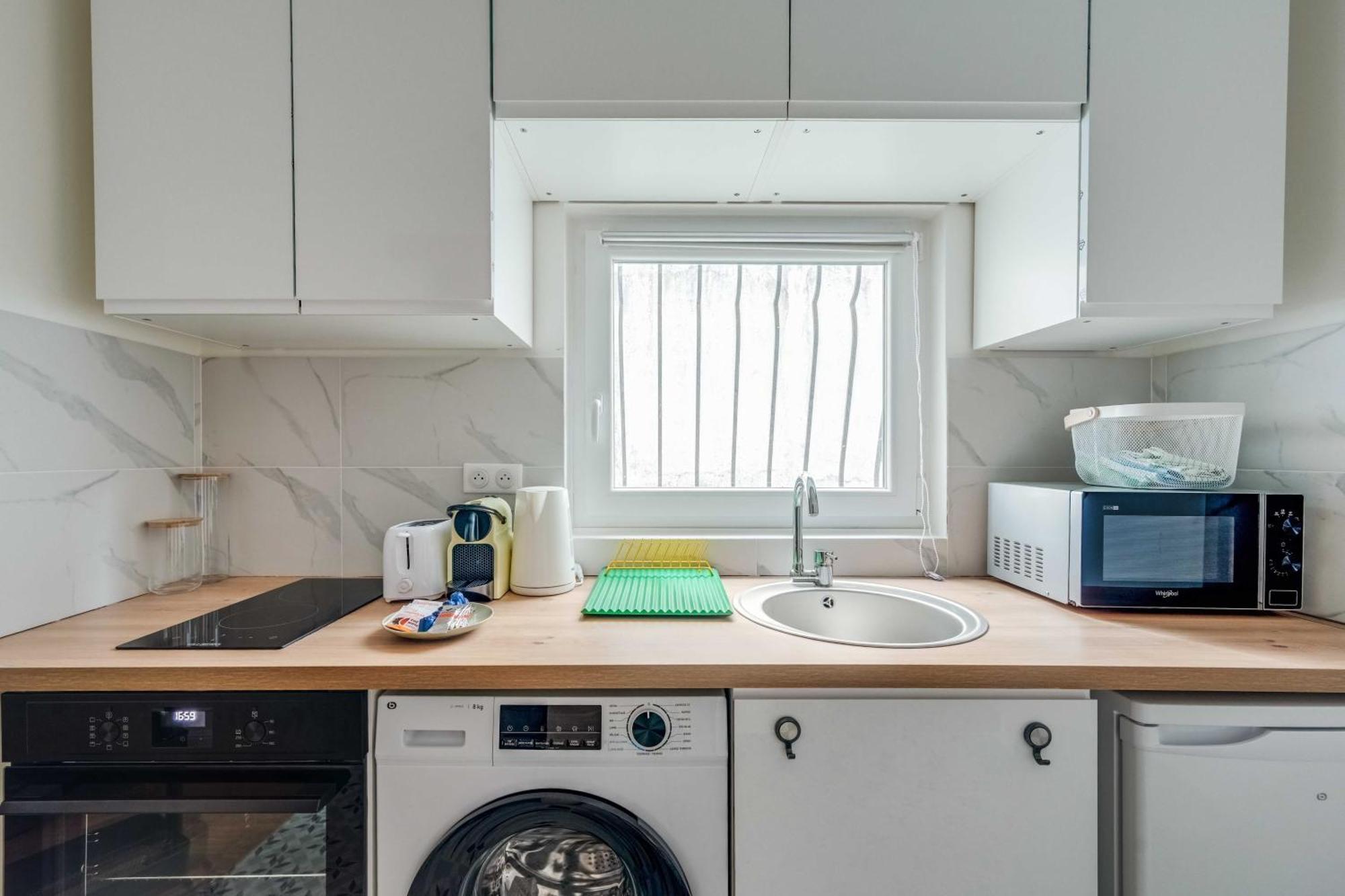 Modern Near Nation Bastille Gare De Lyon Holiday home Paris